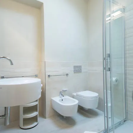 Nyaraló Glicine By Interhome Capannori